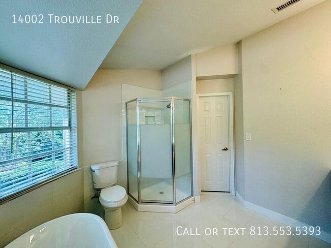 Building Photo - 14002 Trouville Dr