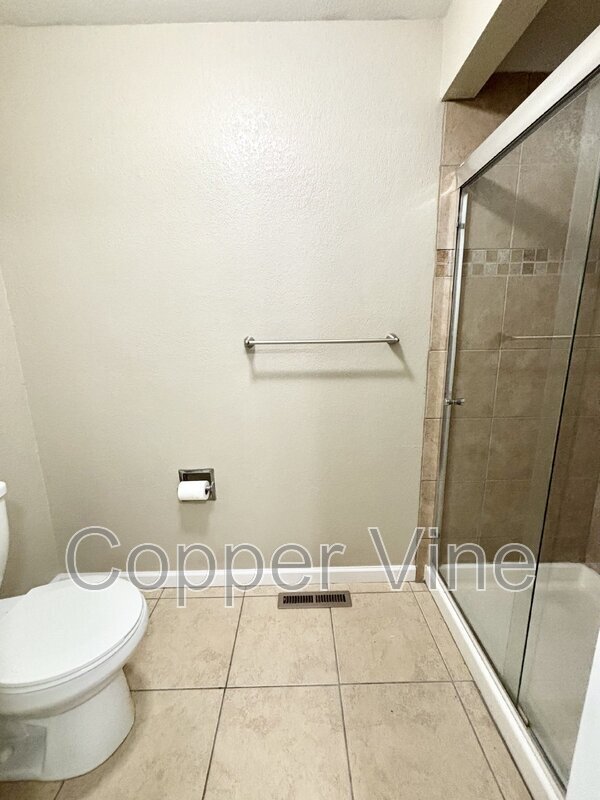Building Photo - 9319 W 92nd Ave