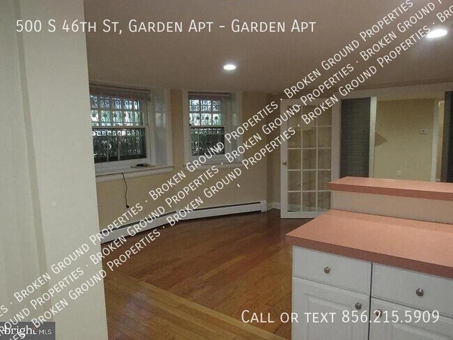 Building Photo - 500 S 46th St