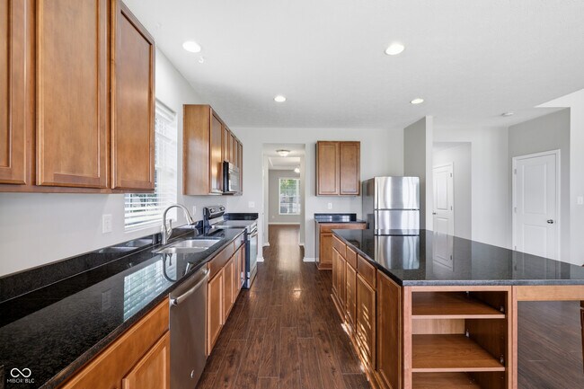 Building Photo - 8110 Eskerban Dr