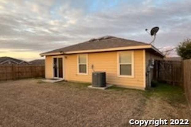 Building Photo - 2702 Antique Rose