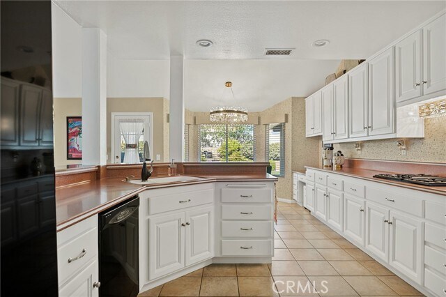 Building Photo - 1521 Fairway Oaks Ave