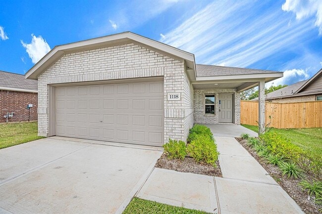 Primary Photo - 1118 Millers Pass Dr