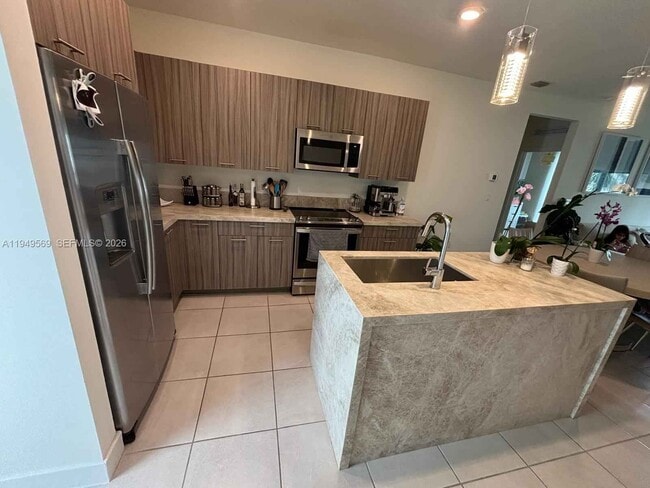 Building Photo - 4636 NW 84th Ave