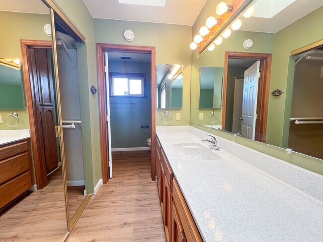 Building Photo - HOME – COTTONWOOD - VERDE VILLAGE UNITS