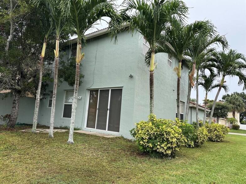 Building Photo - 5012 Starblaze Dr