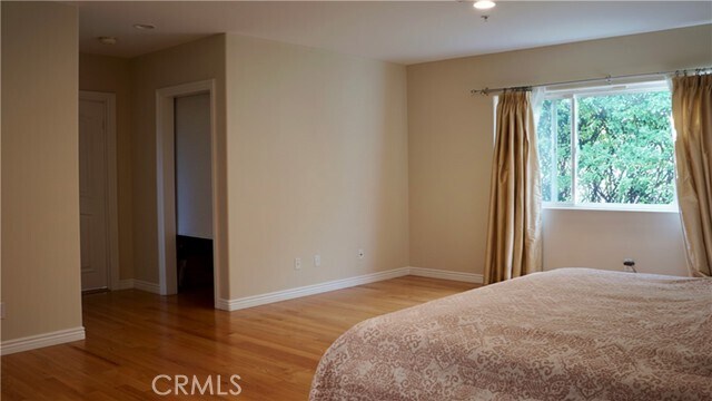 Building Photo - 925 Sherlock Dr