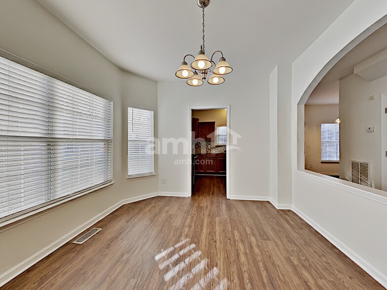 Building Photo - 141 Claybrook Ln