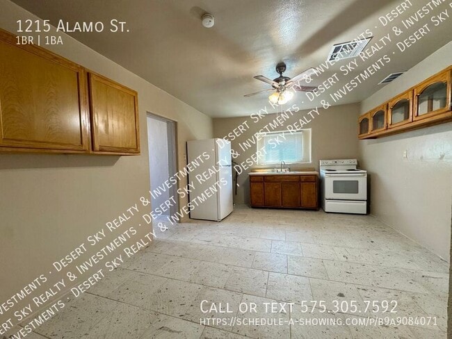 Building Photo - 1215 Alamo St
