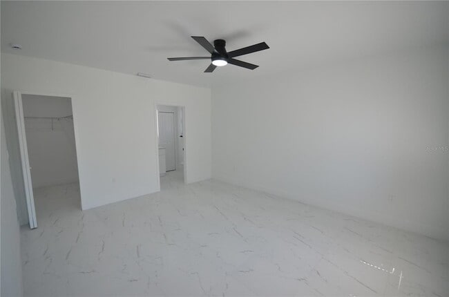 Building Photo - 2132 Barker Blvd