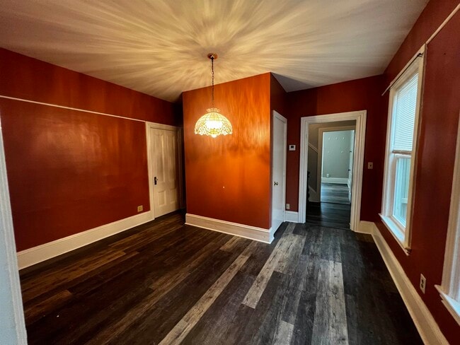 Building Photo - 26 6th St