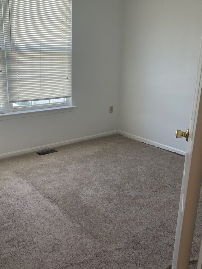 Building Photo - 124 Richards Ln