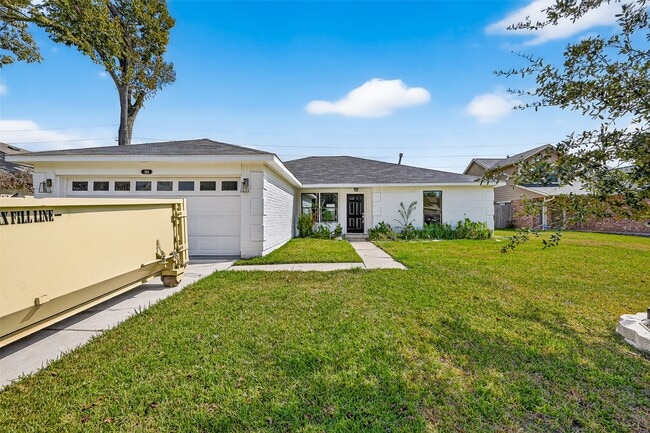 Building Photo - 1114 Briarmead Dr