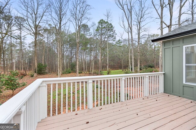 Building Photo - 335 Harris Rd