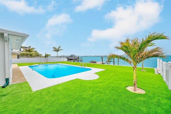 Building Photo - 5434 Oakhurst Dr