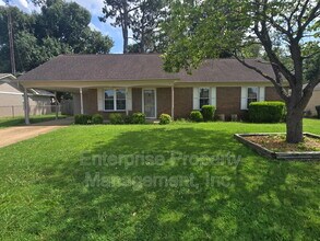 Building Photo - 6967 Dawnhill Rd