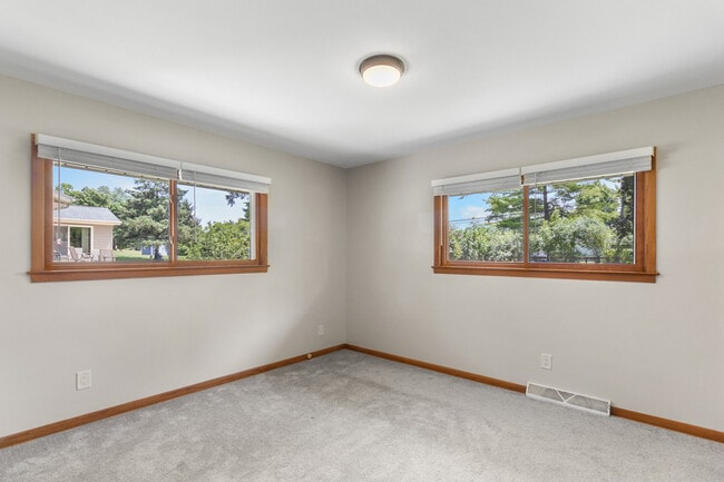 Building Photo - 18525 Heathway Ln
