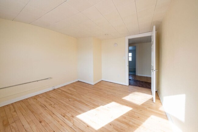 Building Photo - Jager Saratoga