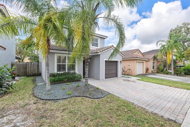 Building Photo - 1431 SE 18th Terrace