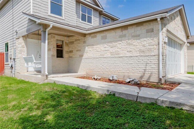 Building Photo - 191 Beech Dr
