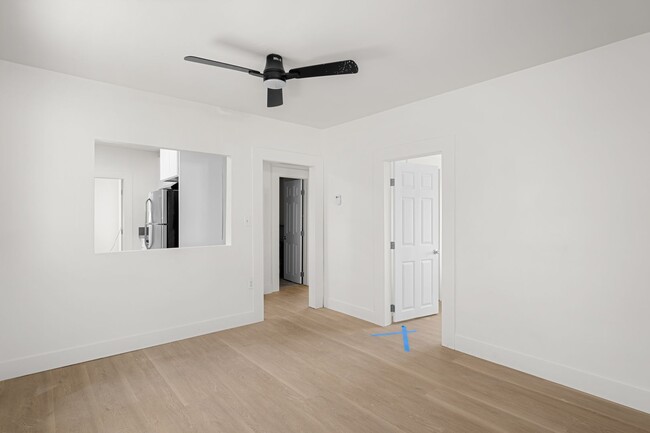 Building Photo - Freshly Remodeled 3 Bed / 2 Bath Home with Large Private Yard