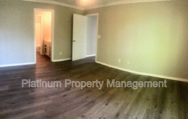 Building Photo - 5557 Mountain Springs Cir
