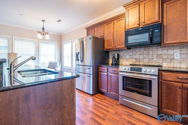 Building Photo - 111 Golden Rod Ln