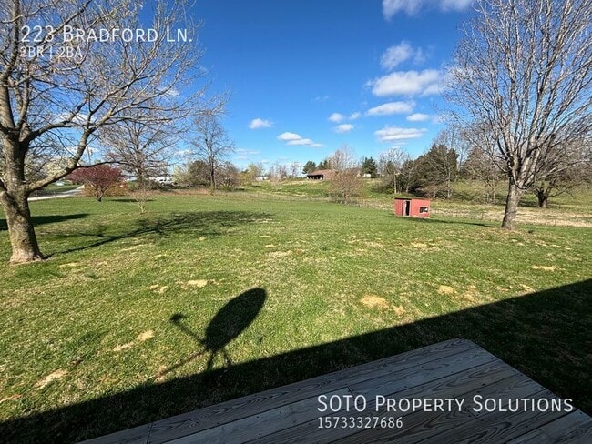 Building Photo - 3BD/2BA Pet-Friendly Home in Oak Ridge