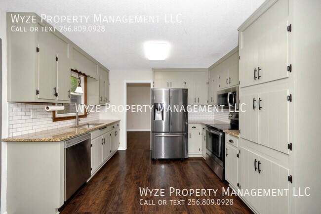 Building Photo - 11311 Mountain Crest Dr SE