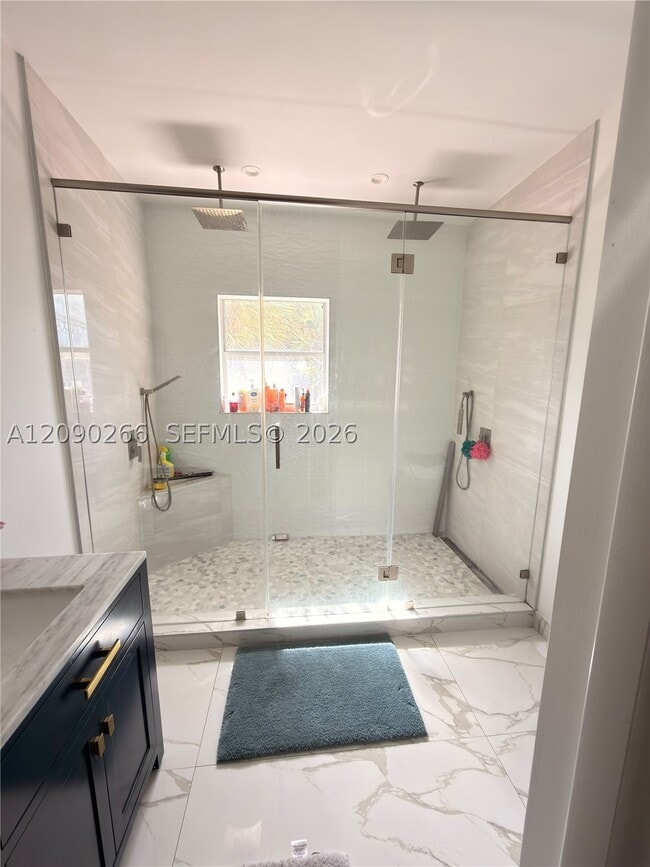 Building Photo - 5051 SW 35th Way