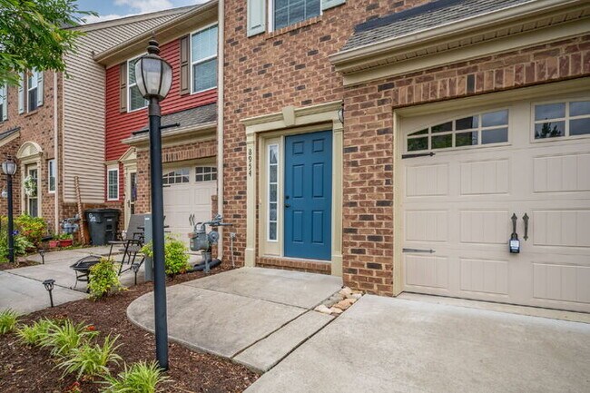 Building Photo - 3 Bedroom Townhome in Mechanicsville – $2,400/mo