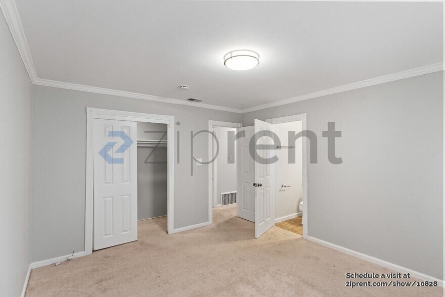 Building Photo - 1861 Briarwood Dr