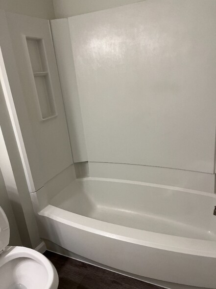 Building Photo - 9787 Hellingly Pl