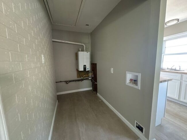 Building Photo - Beautiful home in Saint Ann!