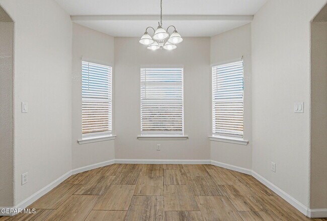 Building Photo - 13709 Paseo Sereno Dr