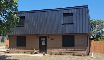 Building Photo - 2401 Azle Hwy
