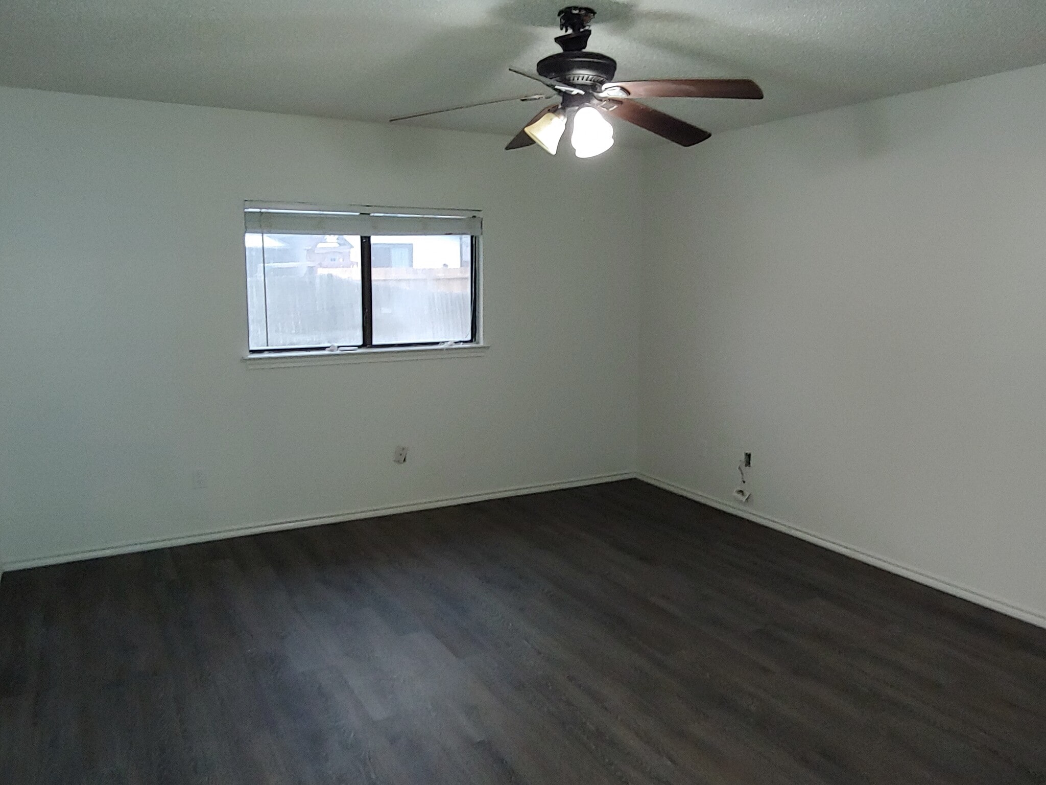 Master Bedroom - 6466 Beech Trail Dr