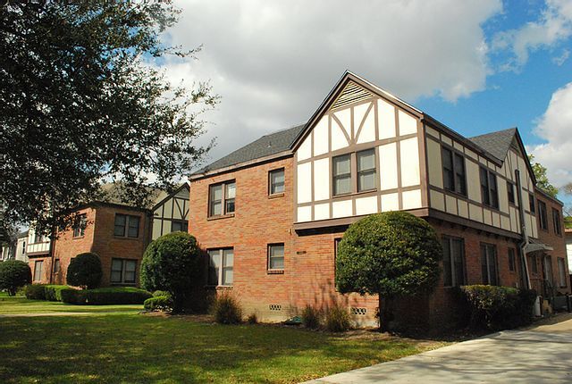 Building Photo - 2026 North Blvd