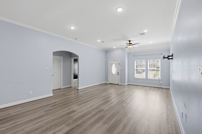 Building Photo - 15914 Tug Ct