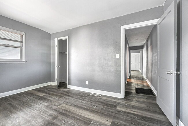 Building Photo - 3127 Southern Ave