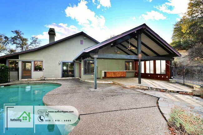 Building Photo - 15714 Middletown Park Dr