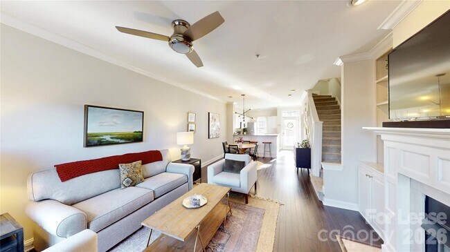 Building Photo - 1009 Park West Dr