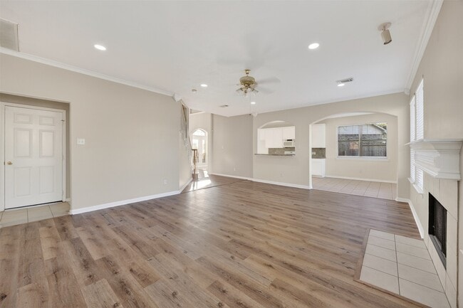 Building Photo - 5603 Lowellberg Ln