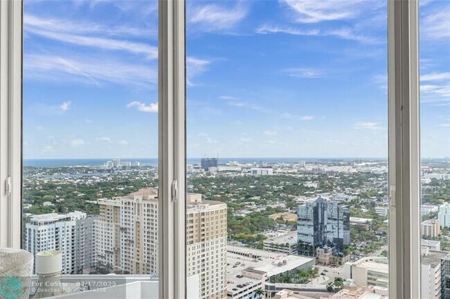 Building Photo - 333 Las Olas Way