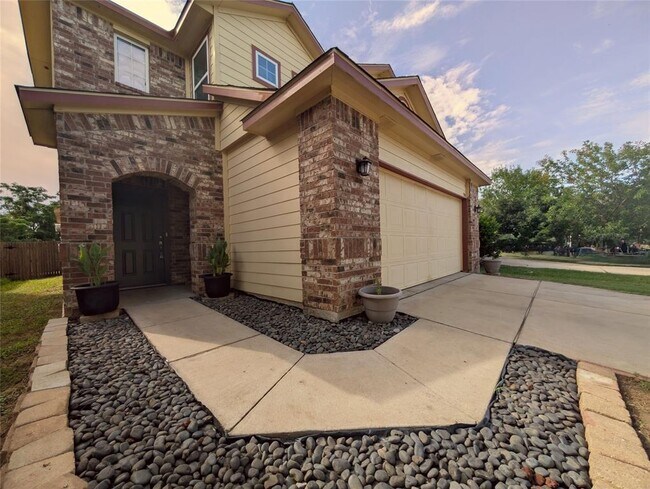 Building Photo - 3508 Wickham Ln