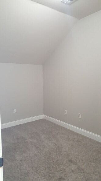 Building Photo - 12223 Village Maison Dr