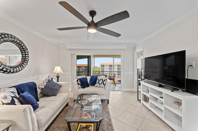 Building Photo - 2871 N Ocean Blvd