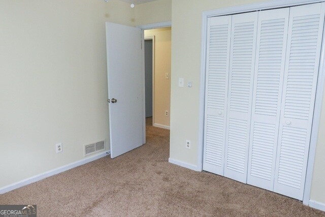 Building Photo - 5935 Avenue of Redwoods SW