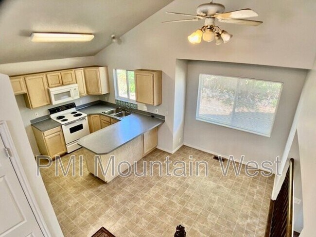 Building Photo - 130 W 1225 N