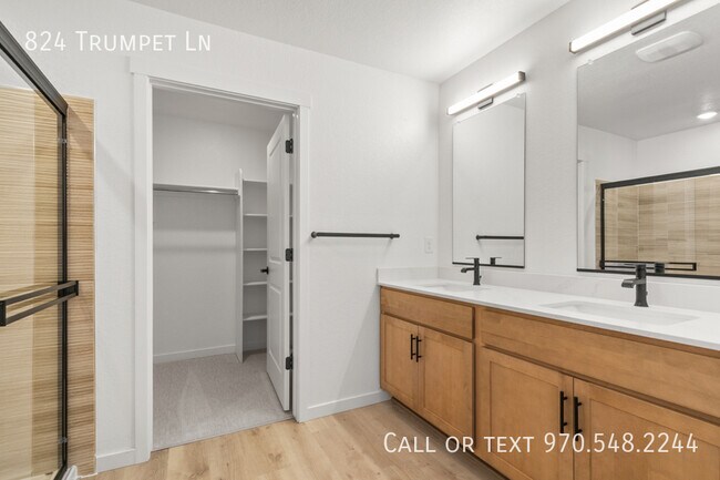 Building Photo - 824 Trumpet Ln
